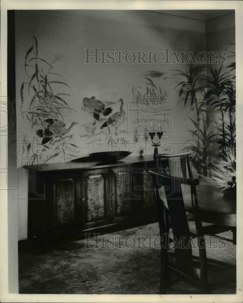 1960 Press Photo this 3 panel scenic conveys refinement and simplicity in art of