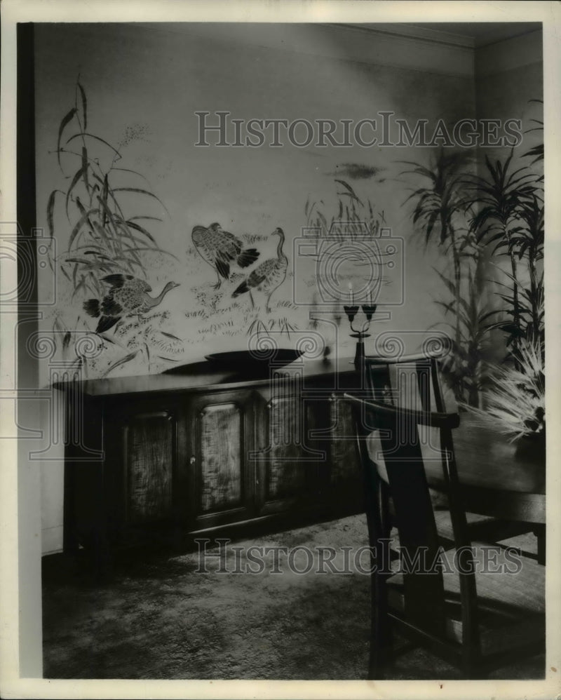 Load image into Gallery viewer, 1960 Press Photo this 3 panel scenic conveys refinement and simplicity in art of
