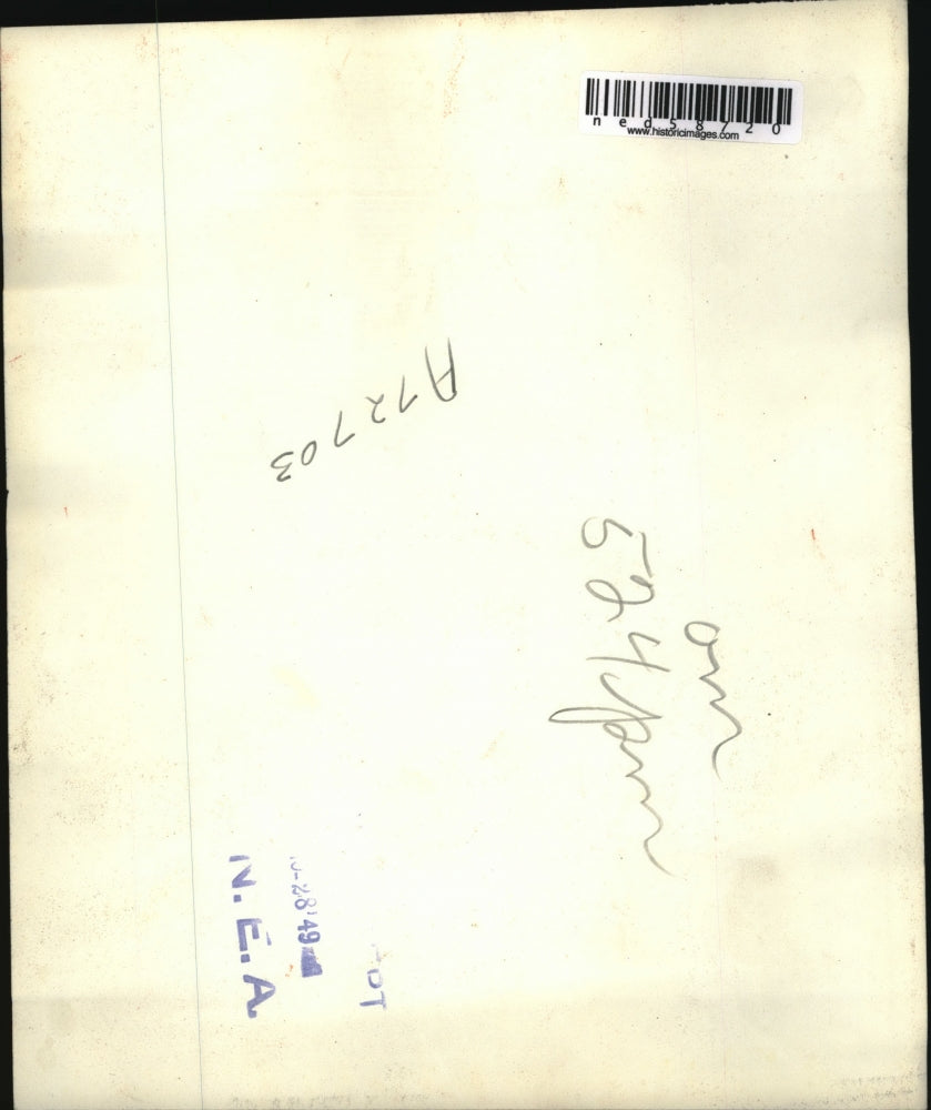 1949 Press Photo Little Tommy O'Neill draws with crayons at Children Institute