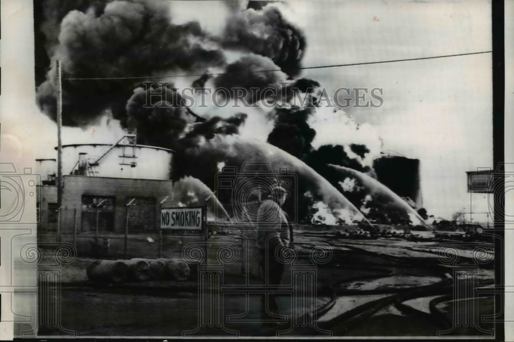 1958 Press Photo The gasoline storage tanks on fire after an accident