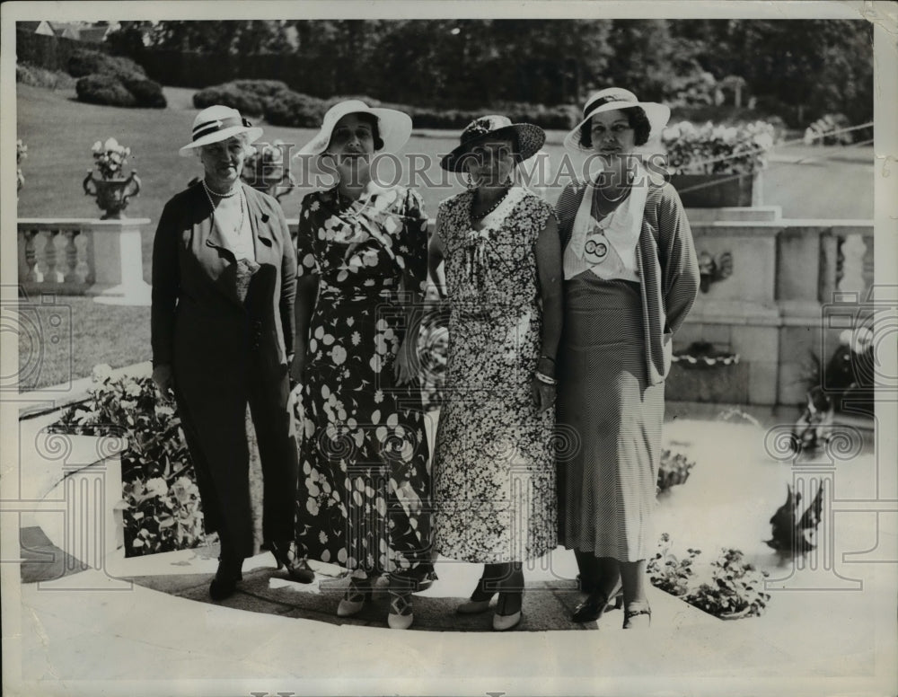 1934 Press Photo Lady Sparks attends benefit for Travelers Aid Society, Long Is.