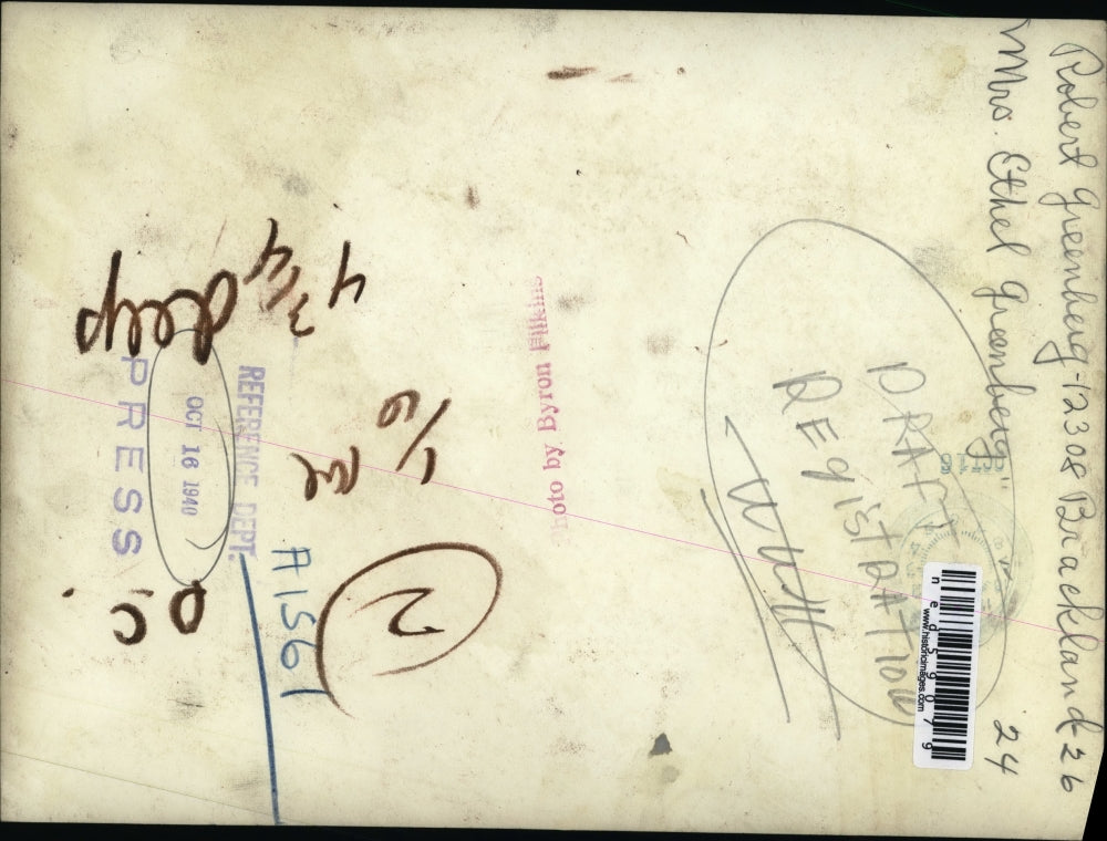 1940 Press Photo Robert Greenberg and Mrs. Ethel Greenberg at Draft Registration