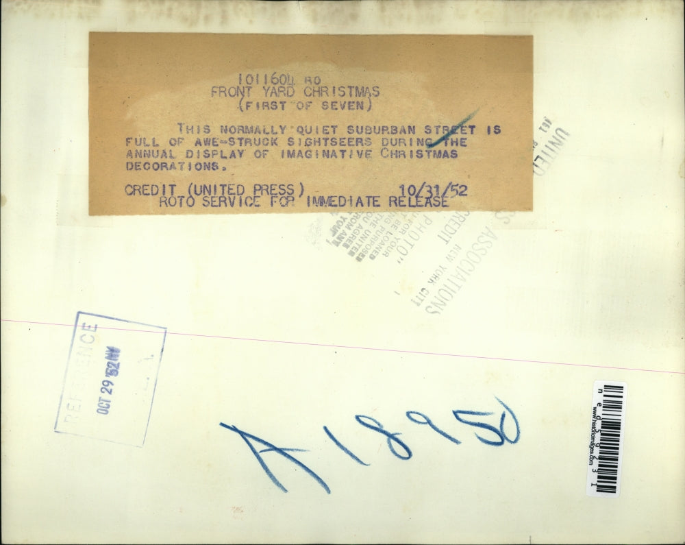 1952 Press Photo Imaginative Christmas Decorations