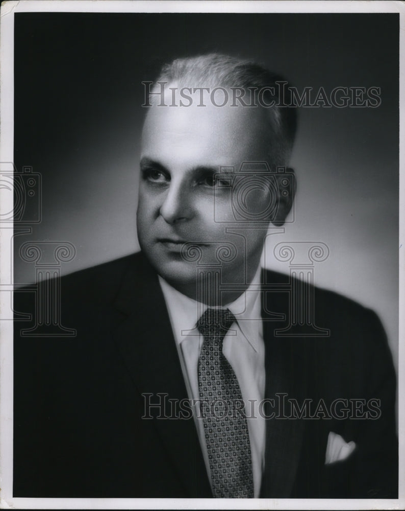 1958 Press Photo Dr. Thomas L. Wilson Manager of Research Center