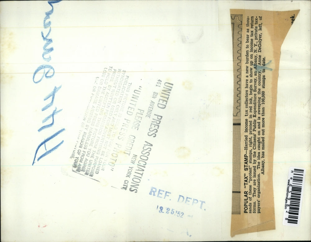 1952 Press Photo Anne DeGolyer mailing out "protest" stamps for taxes.