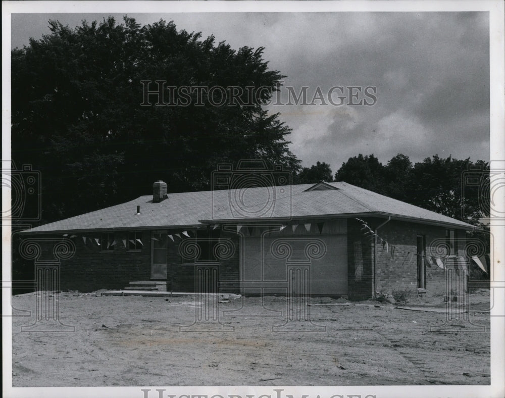 1959 Press Photo Akron Cleveland Road. Northfield Kitner Homes.
