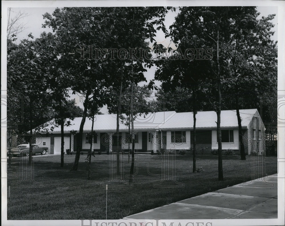 1959 Press Photo Winding Way Dr. Breckville, Joseph Bright Builders.
