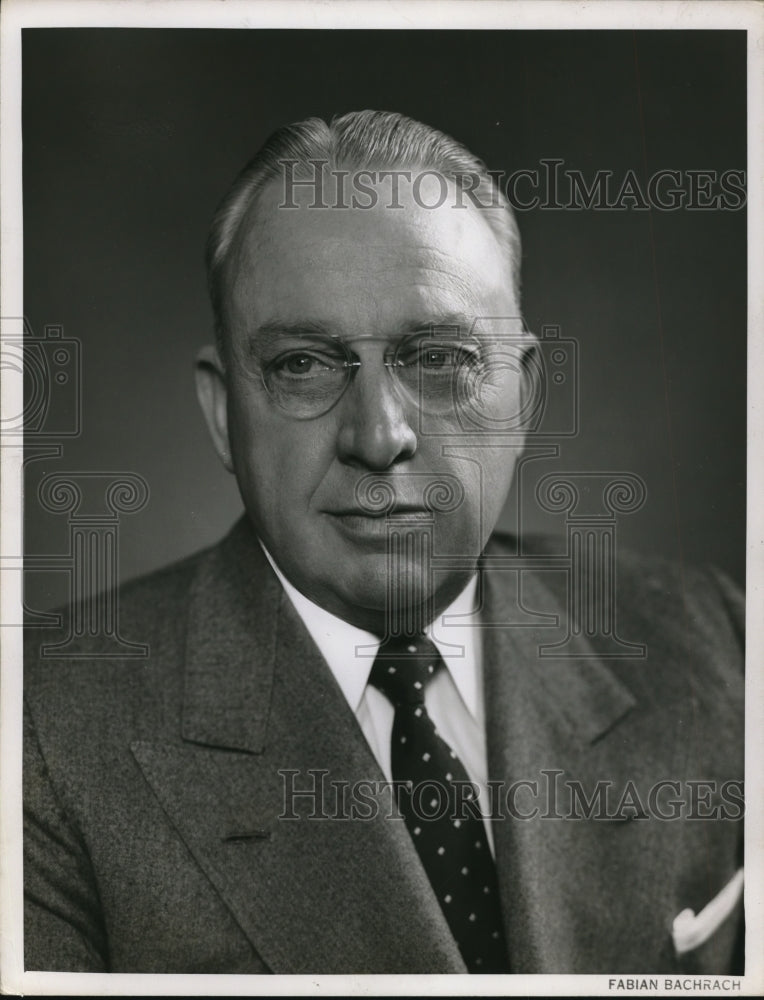 Load image into Gallery viewer, 1955 Press Photo Kenneth D. Lozier, St. Regis Paper Company vice president
