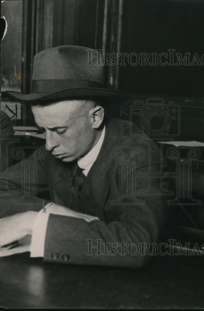 1923 Press Photo Edgar Moodcoe on right