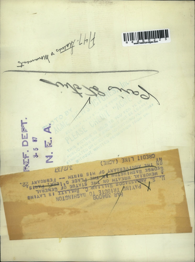 1937 Press Photo William C. Bullitt U.S. Ambassador laying wreath at Washington