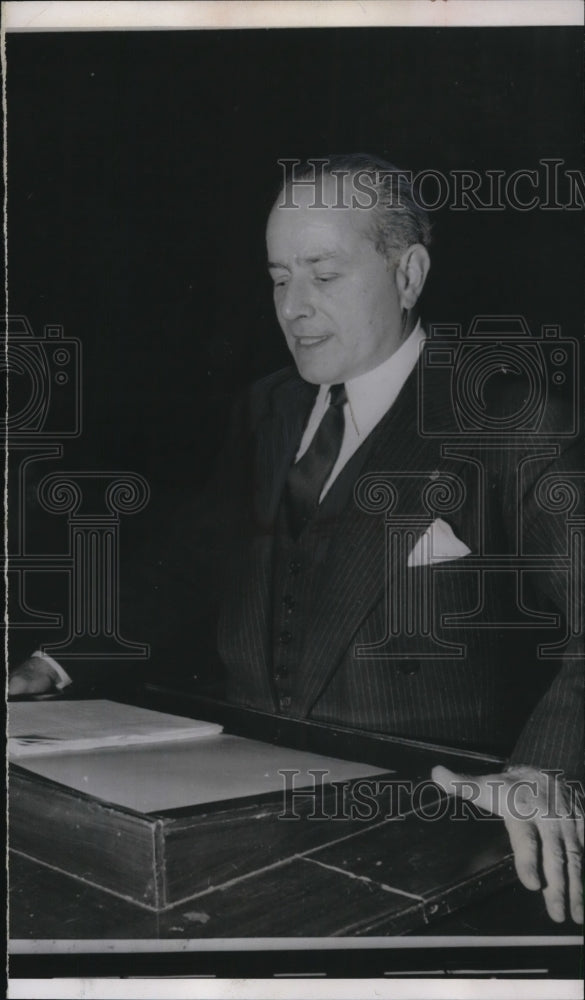 1955 Press Photo French Defense Minister General Pierre Billotte French Morocco