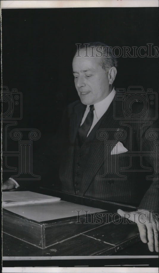 1955 Press Photo French Defense Minister General Pierre Billotte French Morocco