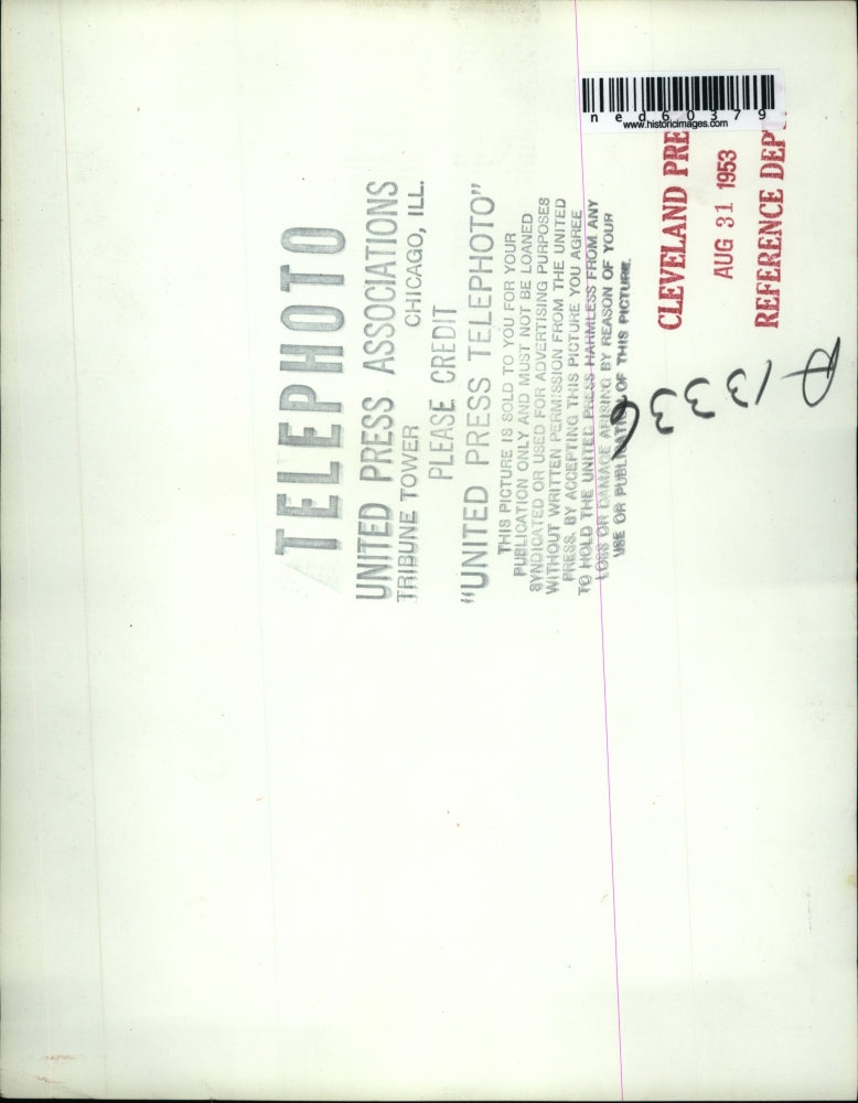 1953 Press Photo of families celebrating the return of 437 Prisoners of War.