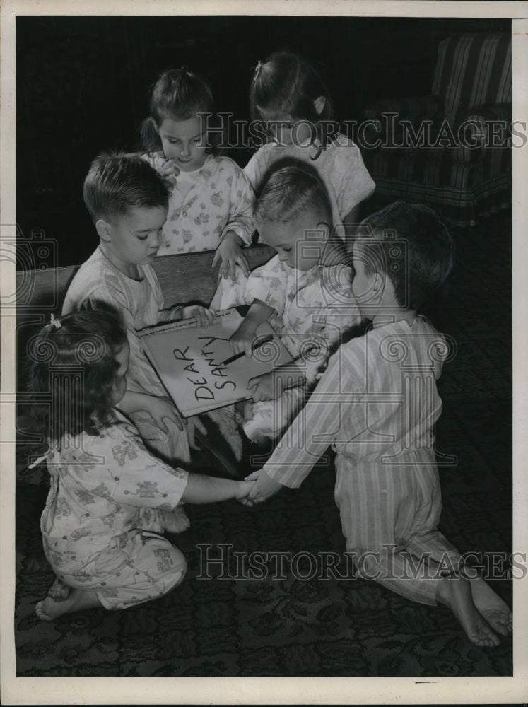 1946 Press Photo Six Children Writing a Letter to Santa
