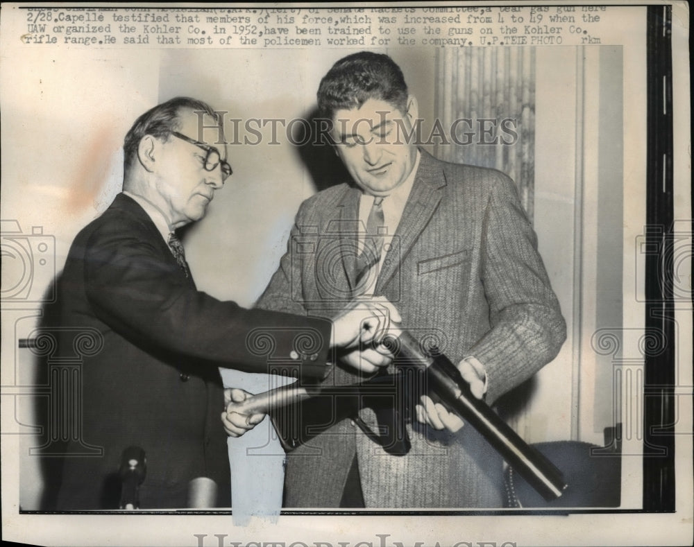 1958 Press Photo Wash DC Waldezar Capelle Police chief from Wisc &amp; John McClella- Historic Images