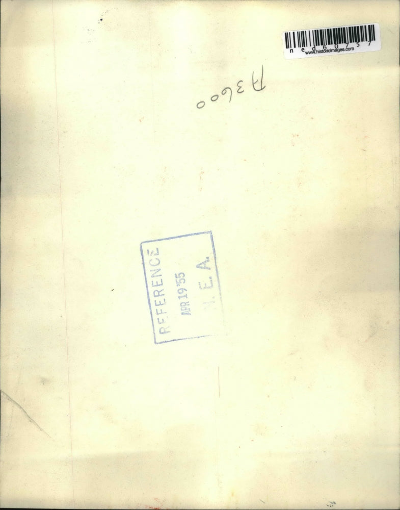 1955 Press Photo Lincoln Park Mich.Mayor George Barber removing billboards