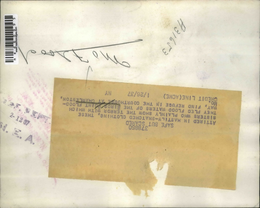 1937 Press Photo Birds Point Missouri Flood Refugees, Charleston Courthouse