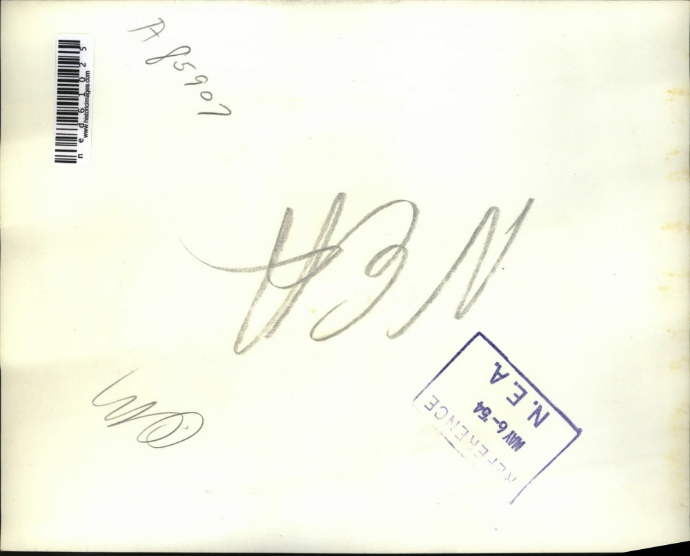 1954 Press Photo Edward Bearden and girlfriend Caroline Moore