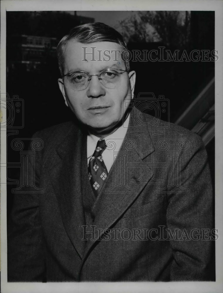 1947 Press Photo Chicago Dr Harold Uray Nobel Prize winner on atomic energy