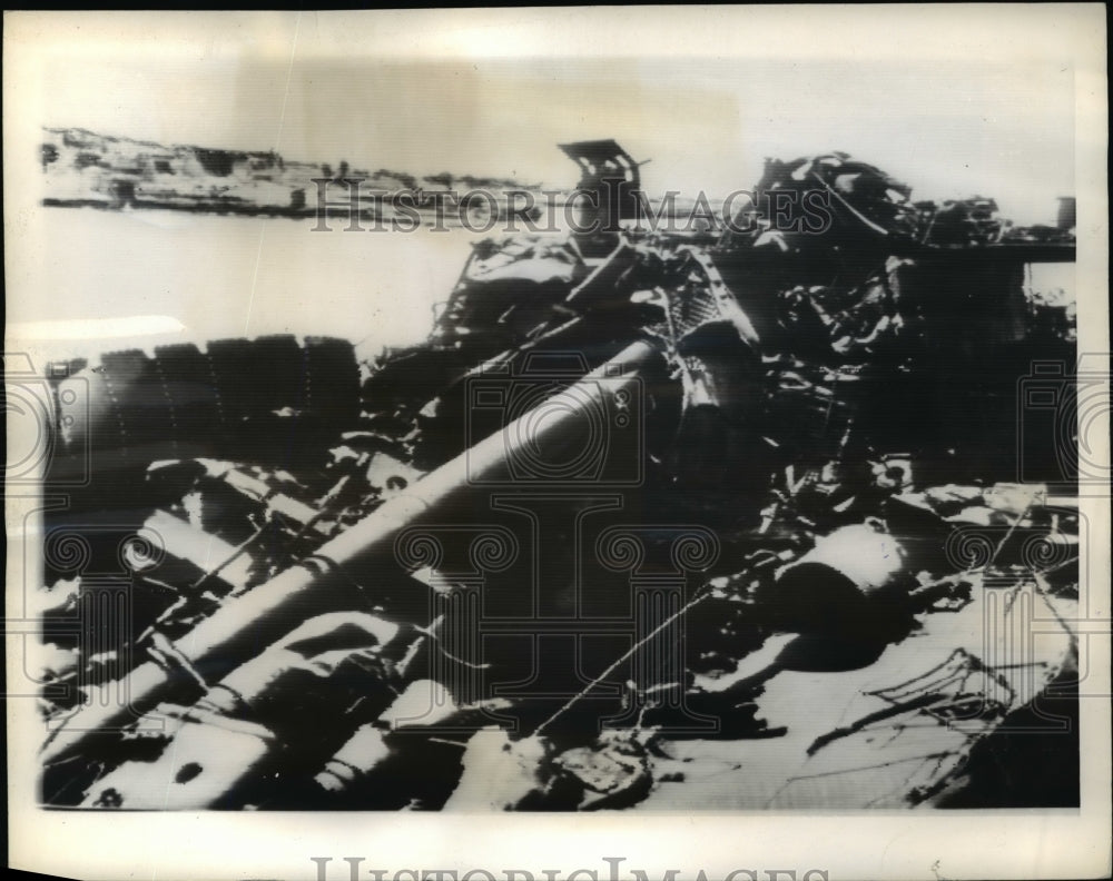 1941 Press Photo Wreckage of an Allied Munitions ship blasted by Stuka Divers.