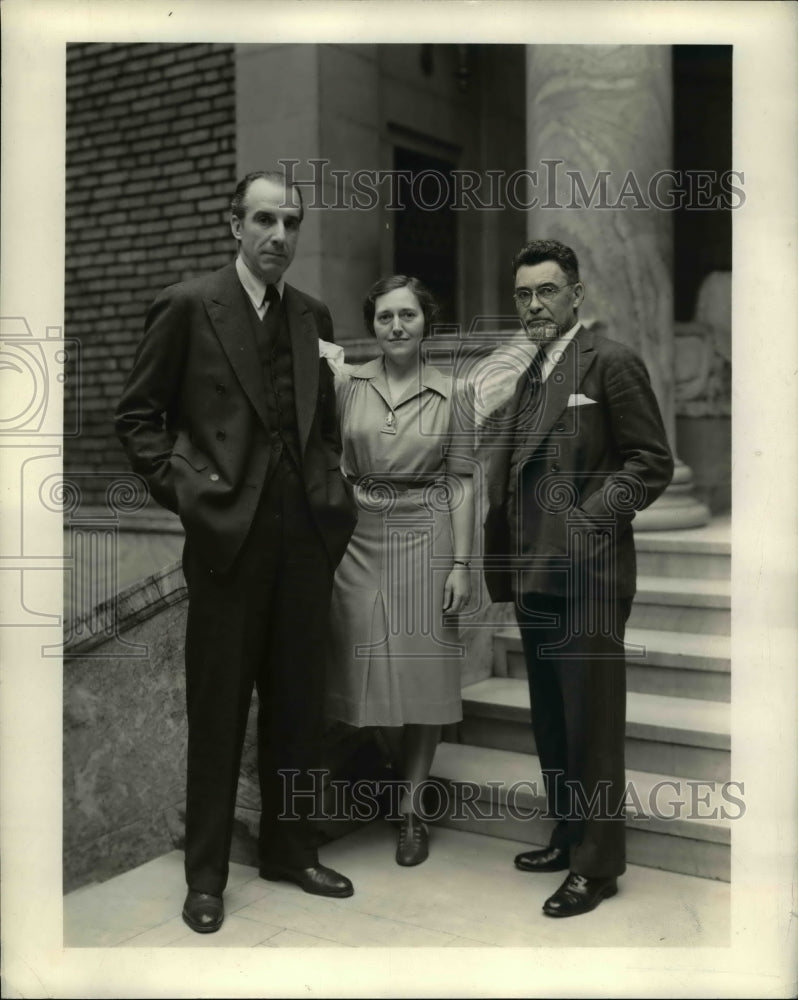 1939 Press Photo F.C. Natkins, G.H. Moore and H.L McFee pose for picture