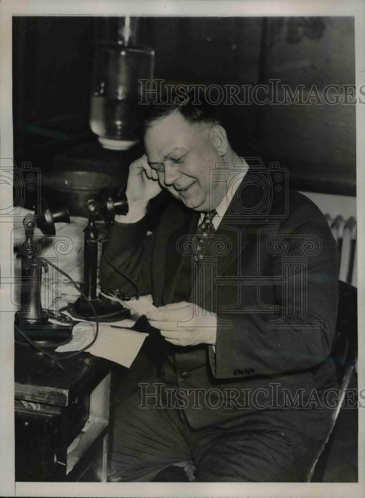 1936 Press Photo Phillip Heine on Winning Grand National Steeplechase 2nd Place
