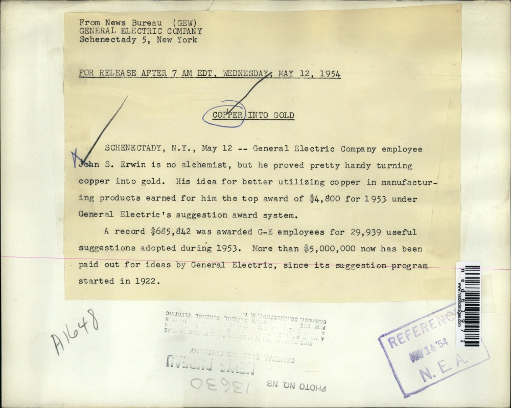 1954 Press Photo General Electric Co. employee, John S. Erwin