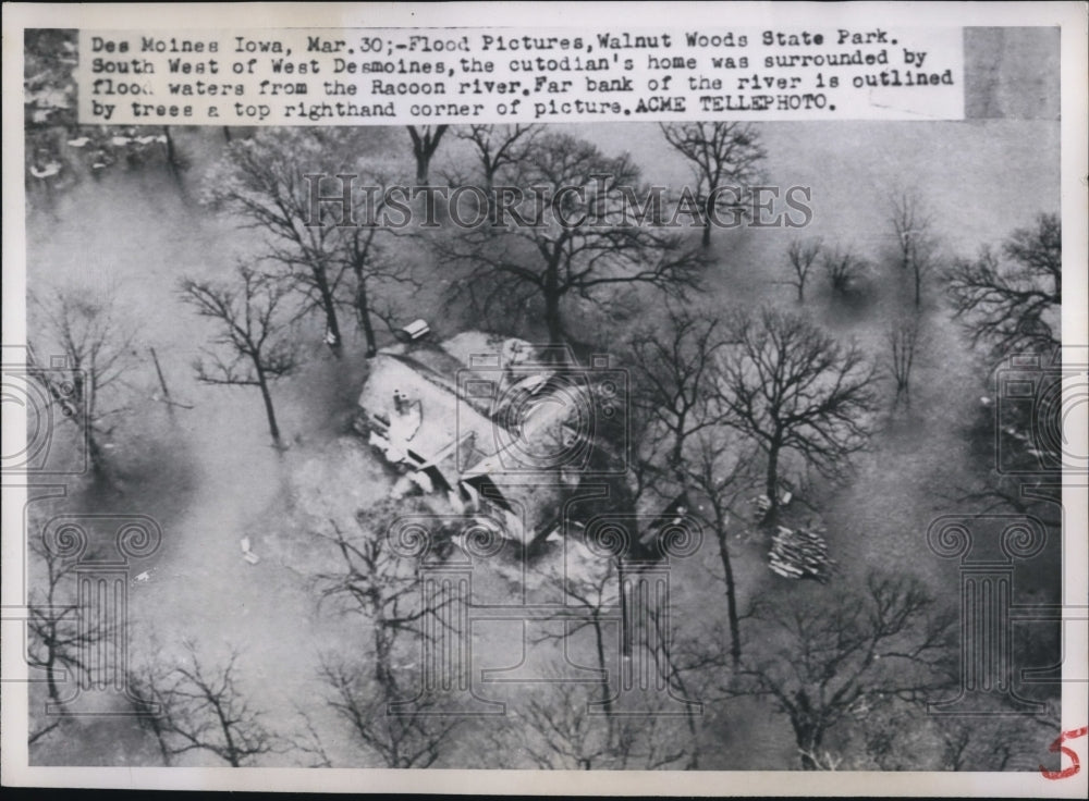 1951 Press Photo Air view of floods at Walnut Woods park near Des Moines Iowa