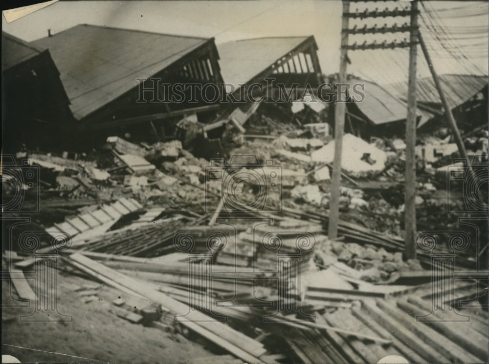 1923 Press Photo Devastation of a Japanese town by an earthquake