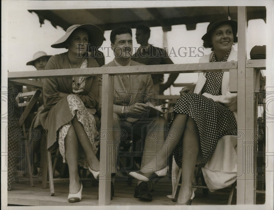 1936 Press Photo Mr. & Mrs. James Todd with Miss Ann Parks at the North Shore