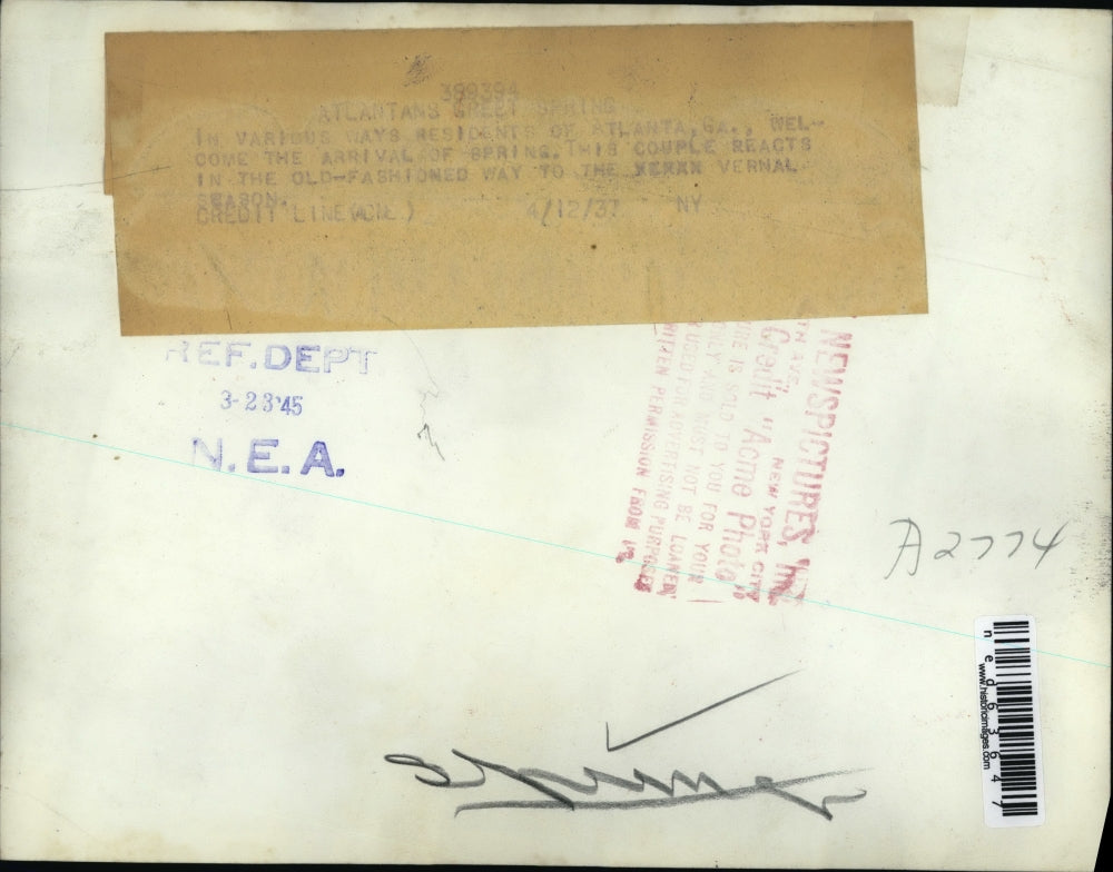 1937 Press Photo Atlanta Couple Sitting Together on Porch Swing, Georgia