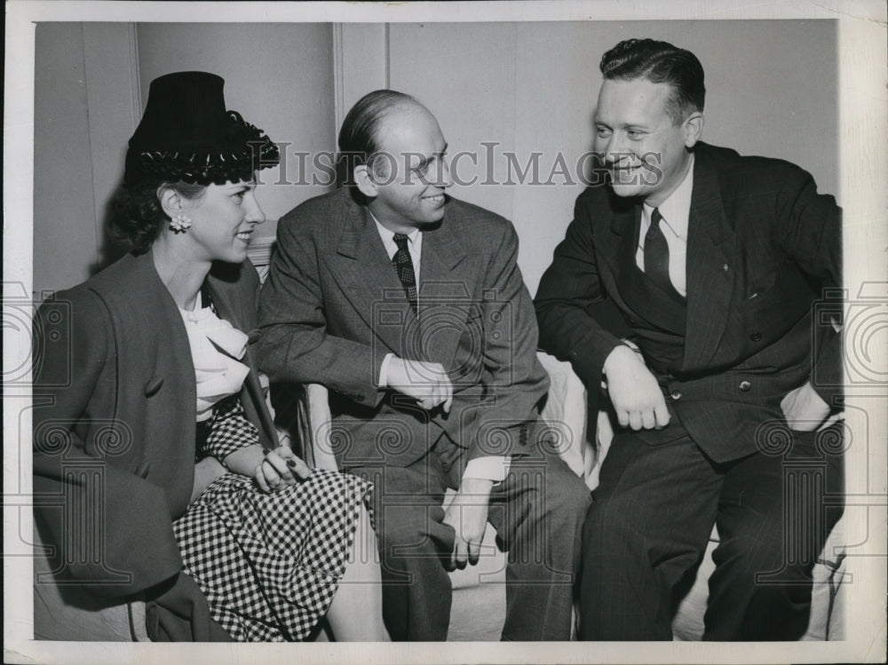 1944 Press Photo Mrs. Clyde Corbin, Herbert Brownell and James Tucker