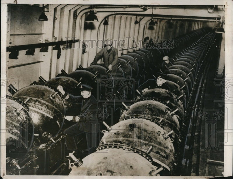 Load image into Gallery viewer, 1940 Press Photo British' Floating Rampart in the North Sea
