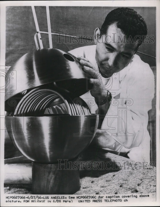 1956 Press Photo Armour Research Foundation of the Ill. Inst. of Tech. Nuclear