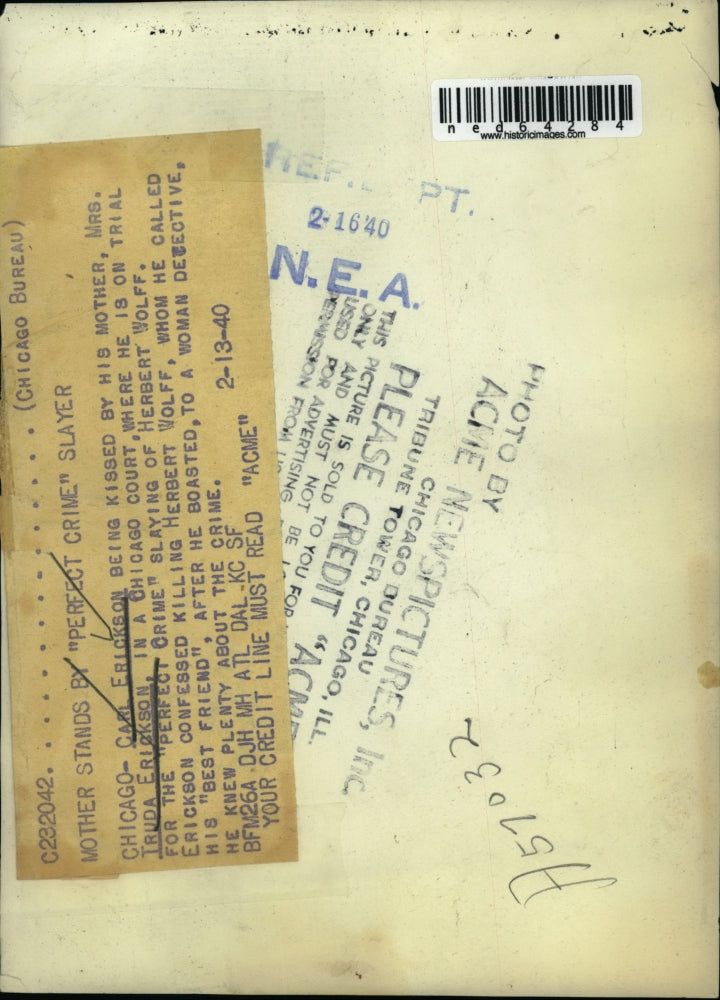 1940 Press Photo Carl Erickson is comforted by his mother Mrs. Truda Erickson