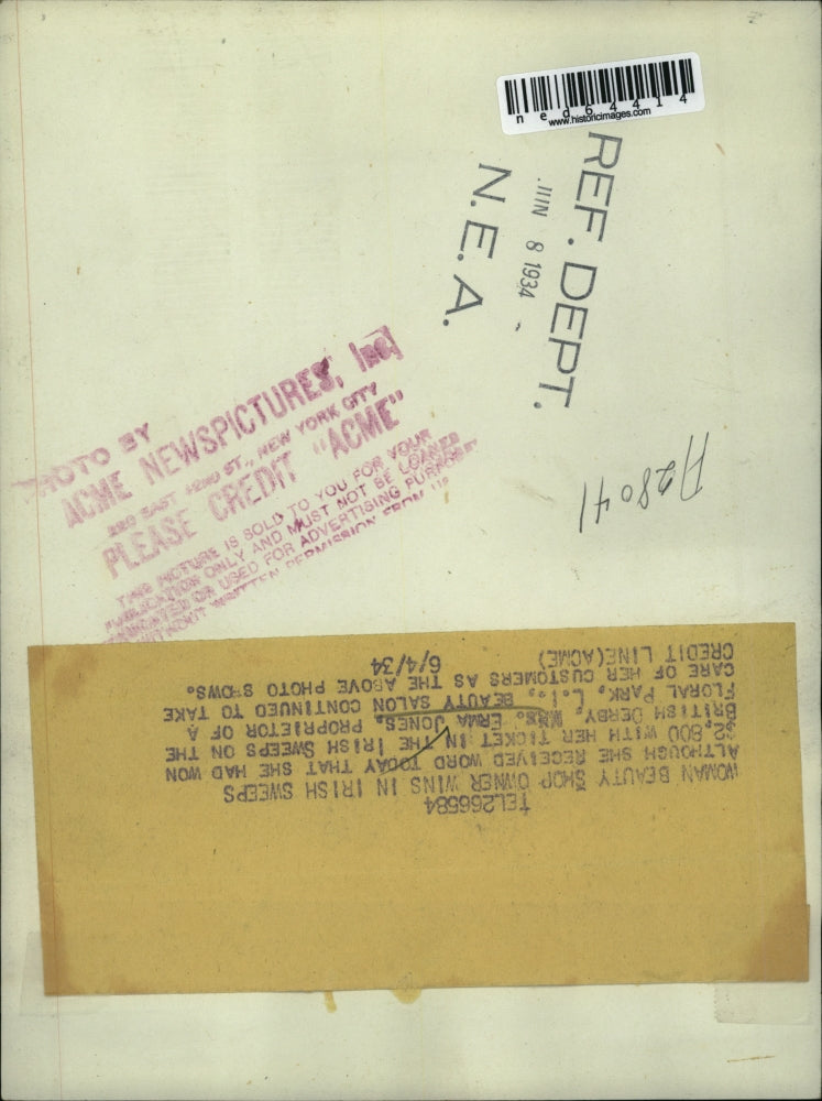 1934 Press Photo Mrs. Erma Jones wom in Irish Sweeps in her Beauty Salon.