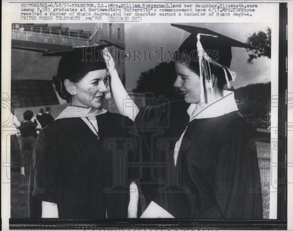 1957 Press Photo Evanston Ill Mrs William Burgoyne and her daughter Elizaberth