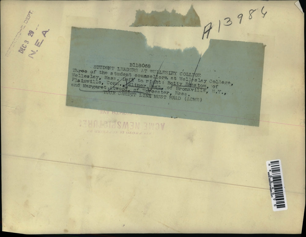 1929 Press Photo 3 of the student counselors at Wellesley College are Betty