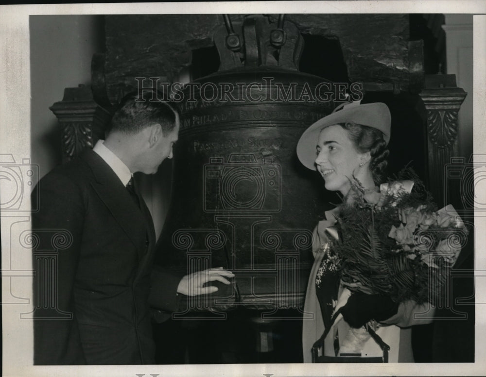 1939 Press Photo Crown Prince Frederik, Crown Princess Ingrid Liberty Bell