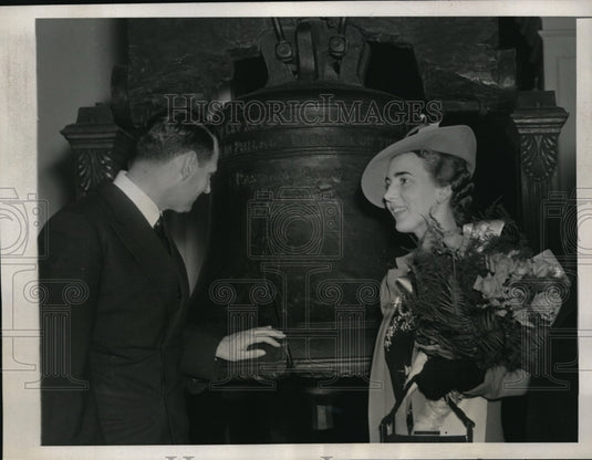 1939 Press Photo Crown Prince Frederik, Crown Princess Ingrid Liberty Bell