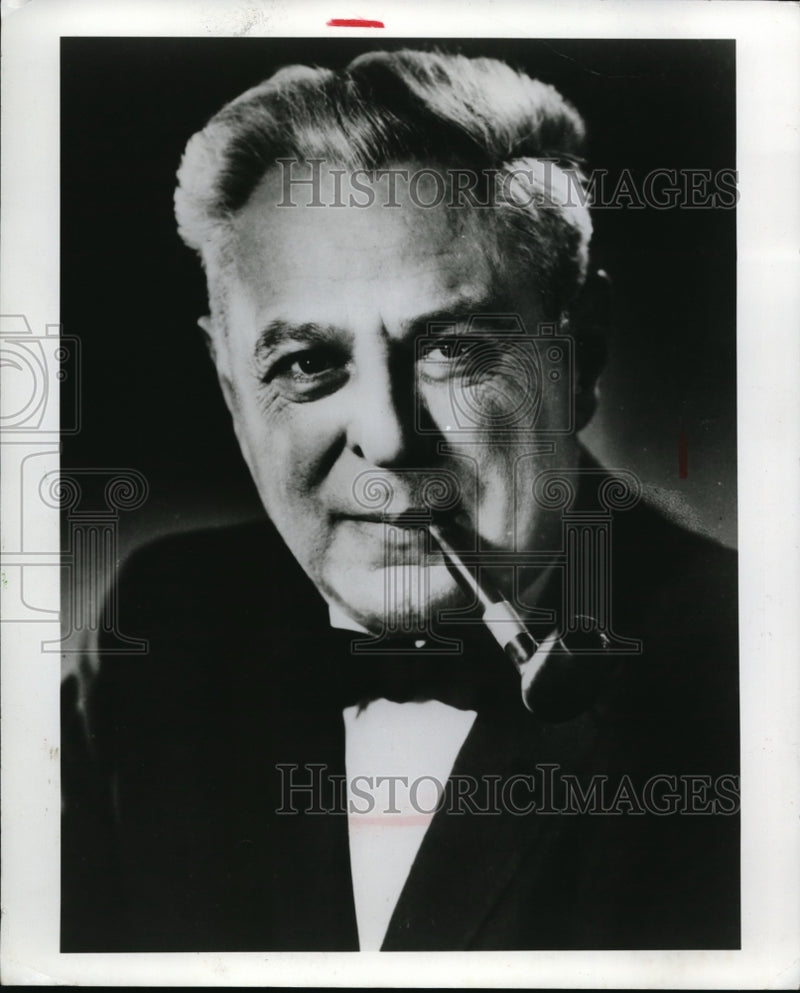 Load image into Gallery viewer, 1969 Press Photo Harry Kemelman, author of Sunday the Rubbi Stayed Home
