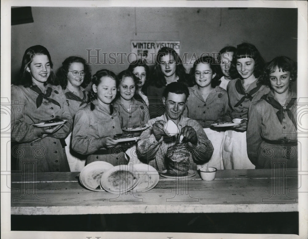 1947 Press Photo William Copple Four Time Winner From Sawyer County &amp; Champion - Historic Images