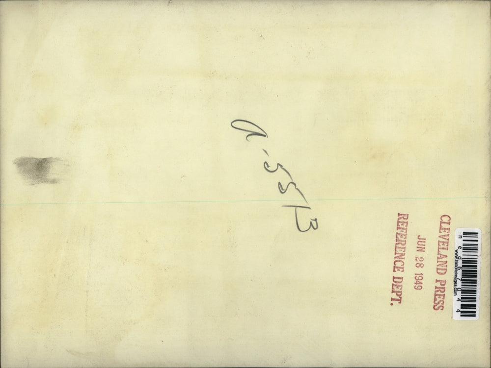 1949 Press Photo Col C Cleveland Police talking with the assistant attorney Gen