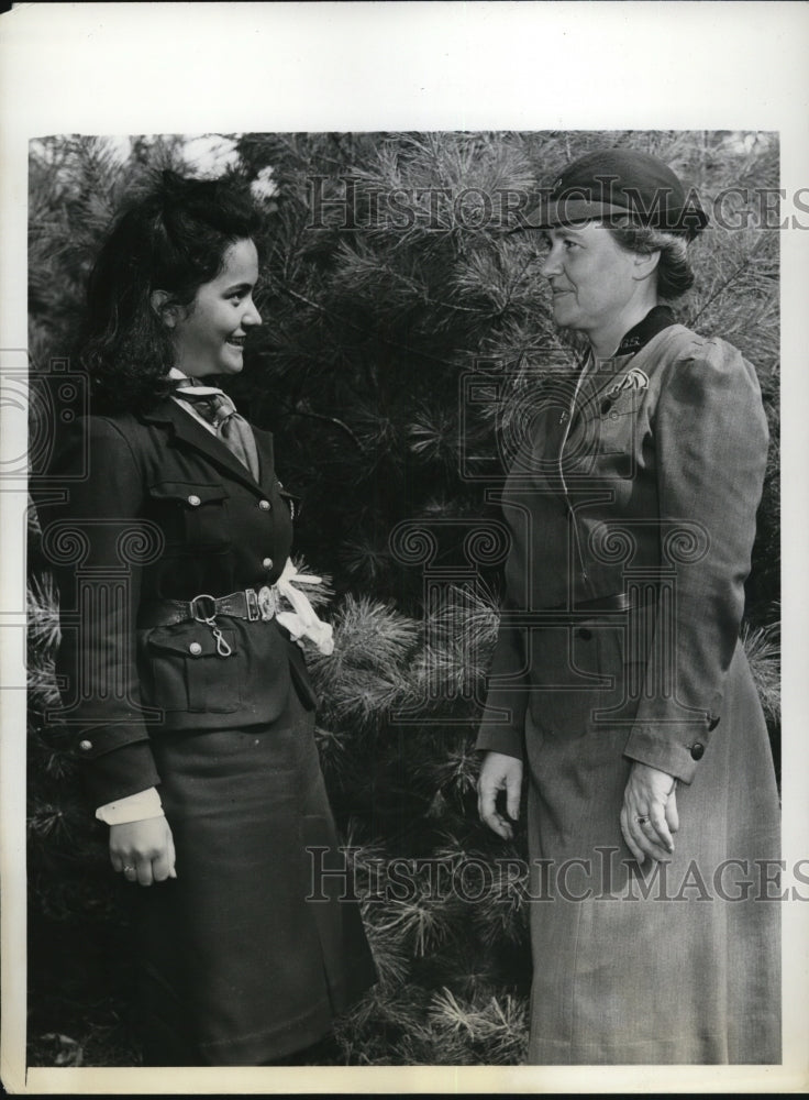 1941 Press Photo Irma Acuna and Mrs. garry Hough, Jr