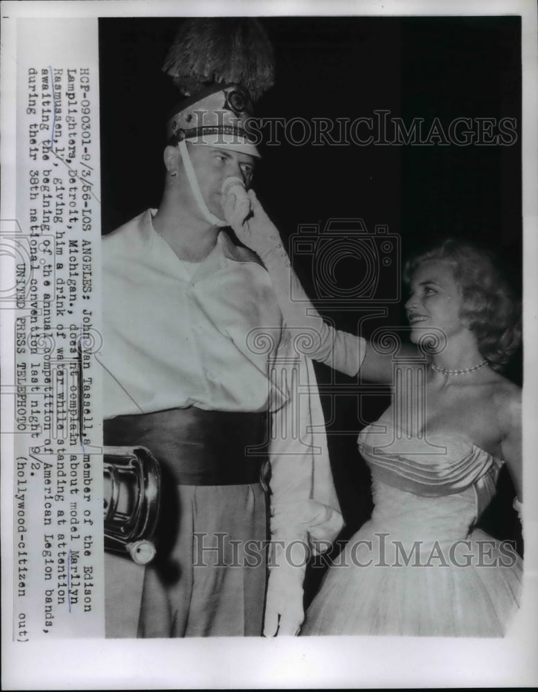 Load image into Gallery viewer, 1956 Press Photo John Van Tassell and model Marilyn Rasmussen - ned68371
