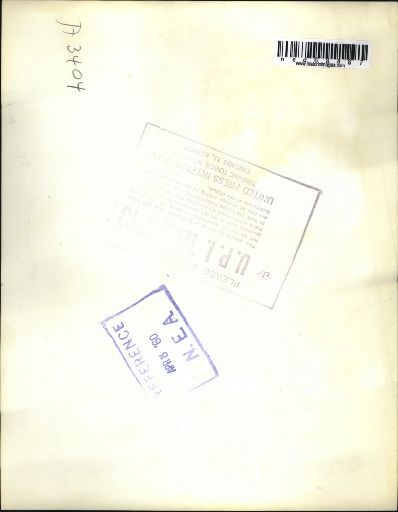 1960 Press Photo Panamaniam National Guard officer trying to break up the effigy