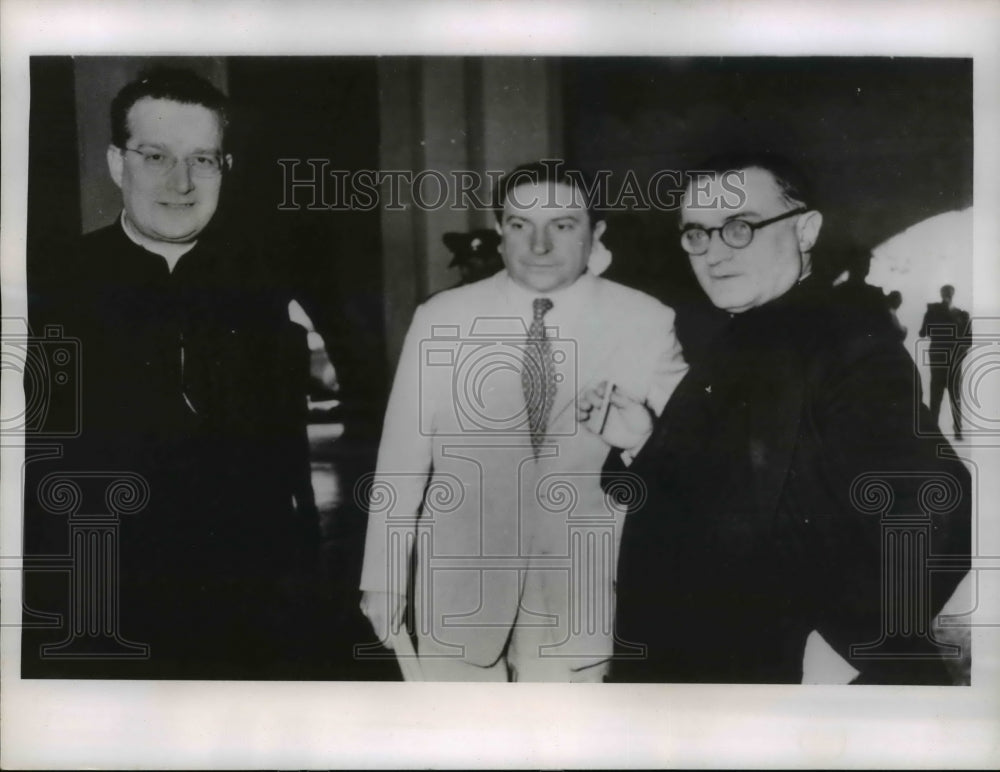 1955 Press Photo Monsionors Mauel Tato and Ramon Carlos Novoa - Historic Images