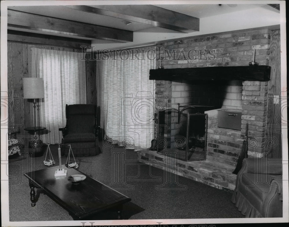 1967 Press Photo Countryside Road, Sagamore Hills Inner Home Design