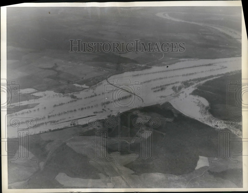 Load image into Gallery viewer, 1936 Press Photo An aerial view over Hancock covered in flood waters
