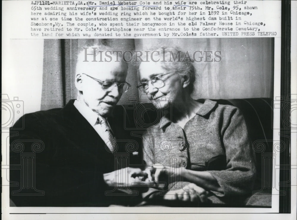 1958 Press Photo Mr Daniel Webster Cole & wife on 65th Wedding Anniversary